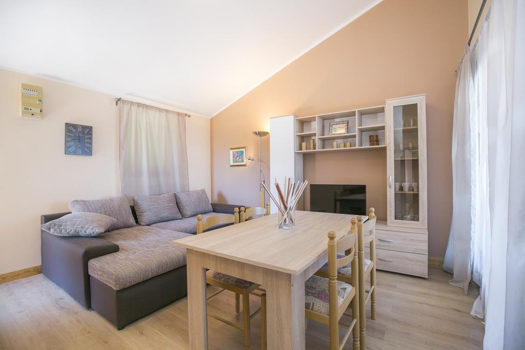 Apartment Gino Ravni Habitación foto